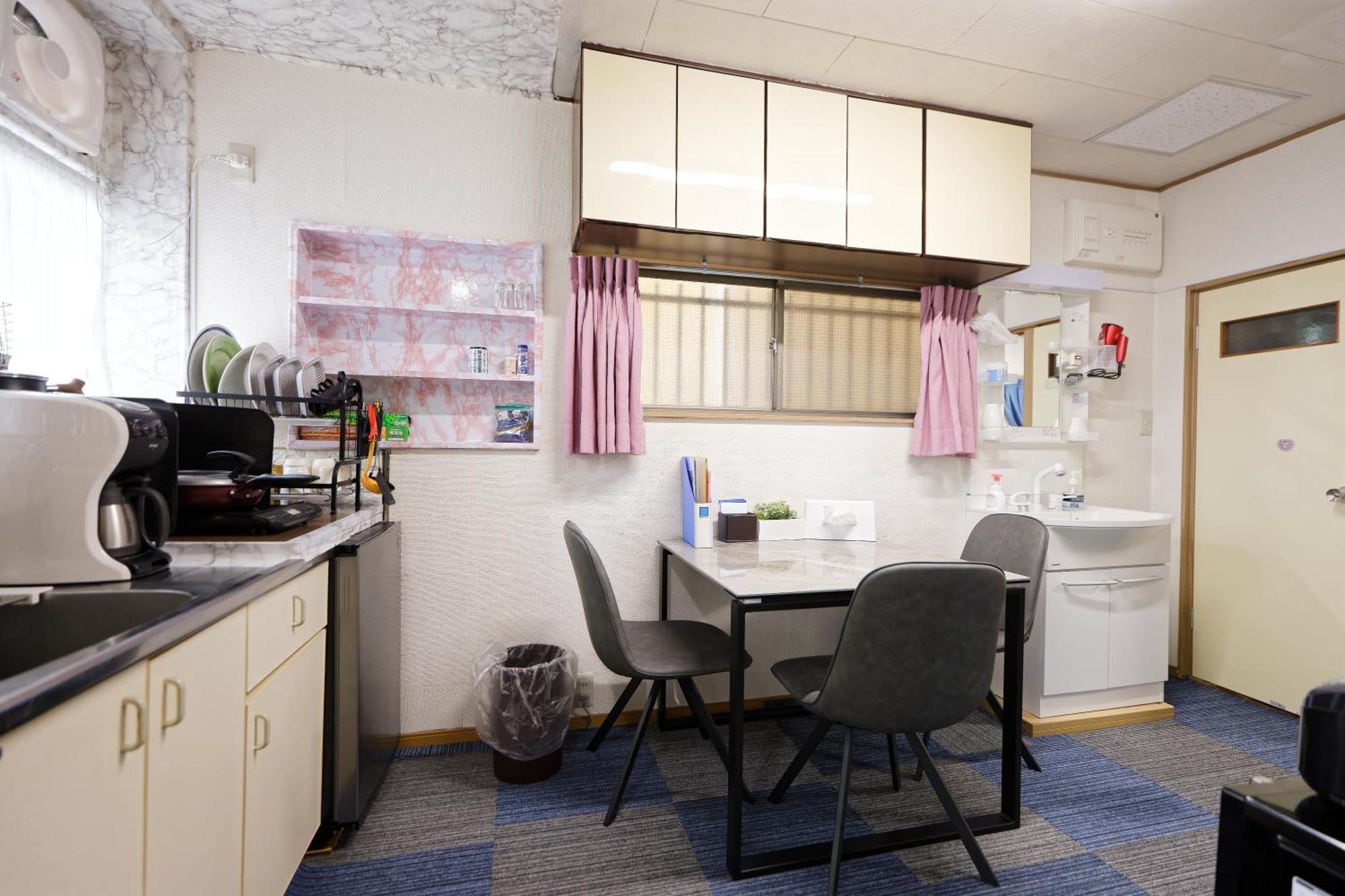 Tokyo Shinjuku Hotel Ngoại thất bức ảnh
